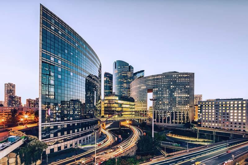 Obtenir un taxi pour un transport professionnel Le Havre 